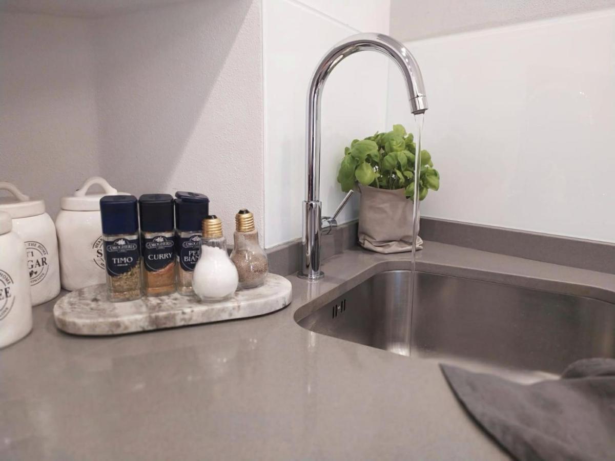 Vernazza Luxury Apartment Bagian luar foto