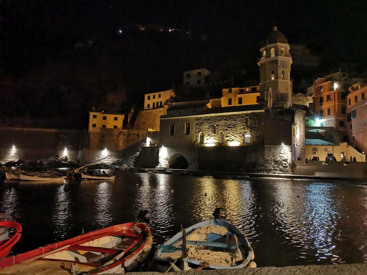 Vernazza Luxury Apartment Bagian luar foto